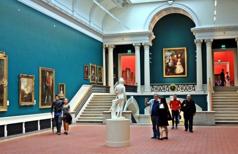Discover Dublin Art Scene: A Guide for Art Lovers in the City