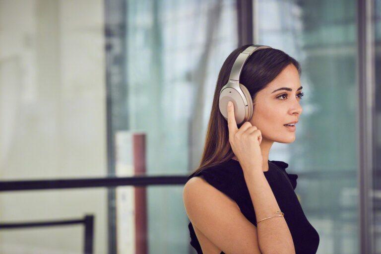 noise cancelling headphones