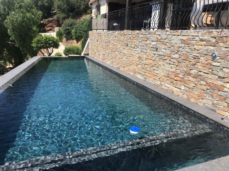 Constructeur de Piscine – Créez Votre Oasis de Luxe avec Marinal Piscines 83