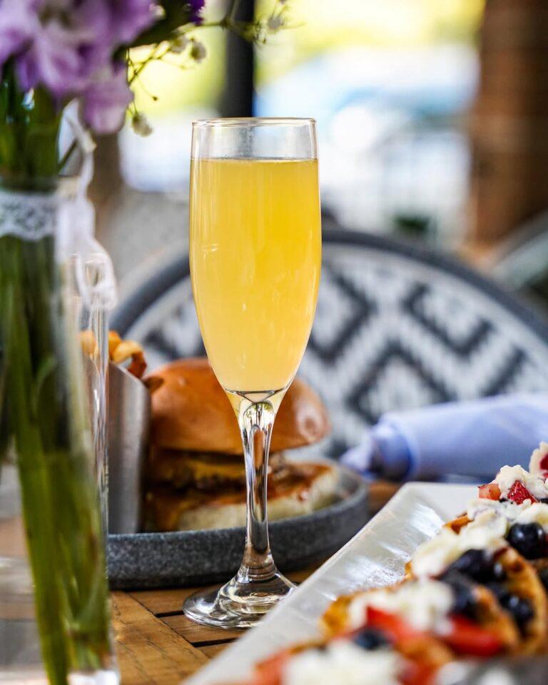Me You and a Saturday afternoon It’s a date #foodporn #brunch #smashburger #mimosa #bloodymary #pancakes #hoboken #eatlocal #ainsworth (2)