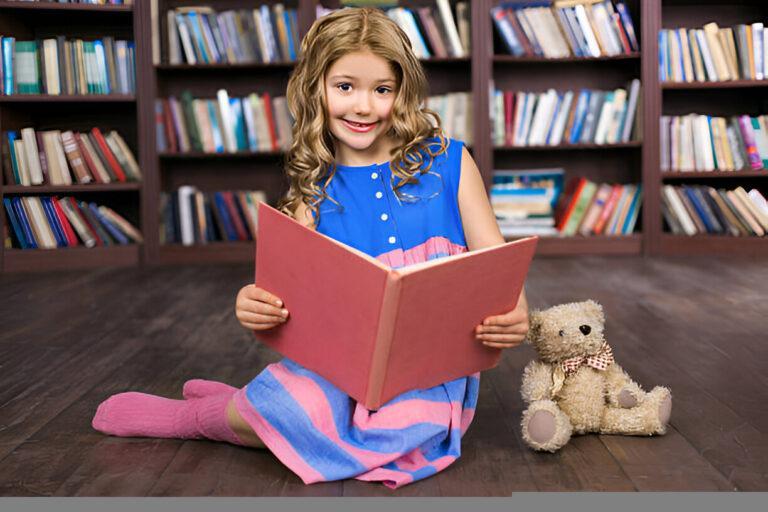 Lola and the Secret of the Library Discovery and Love for Reading