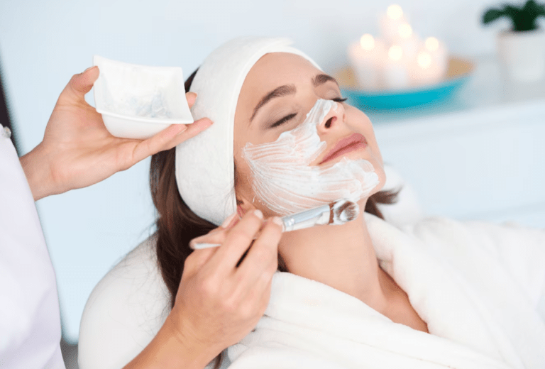 Safe, Clean, and Effective: What to Expect from a Quality Facial Service