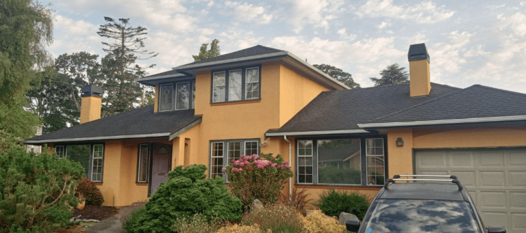 How Contractors Handle Unexpected Issues During Residential Paint Jobs